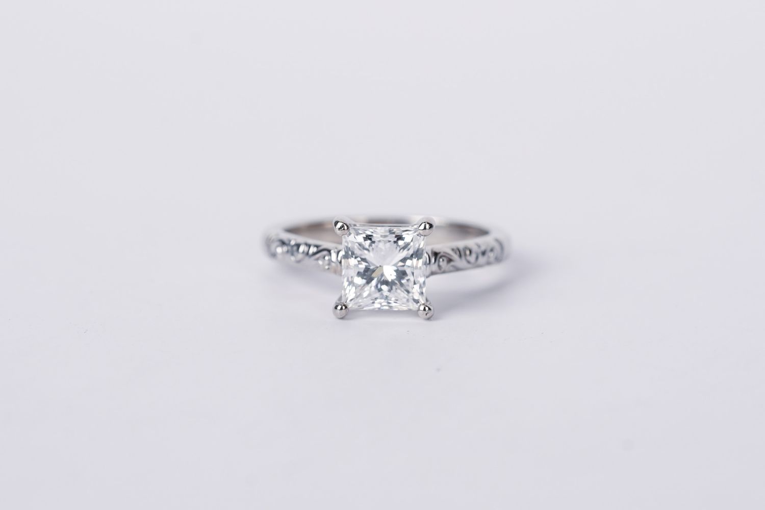 INTT- 14KW 4.03g 2.01ct F/SI1 GIA Princess Cut Diamond Solitaire Engagement Ring (size 7)