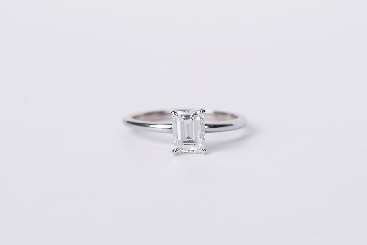 AEAT- 14KW 2.03g 1.03ct F/VS1 GIA Emerald Cut Diamond Solitaire Engagement Ring (size 7)