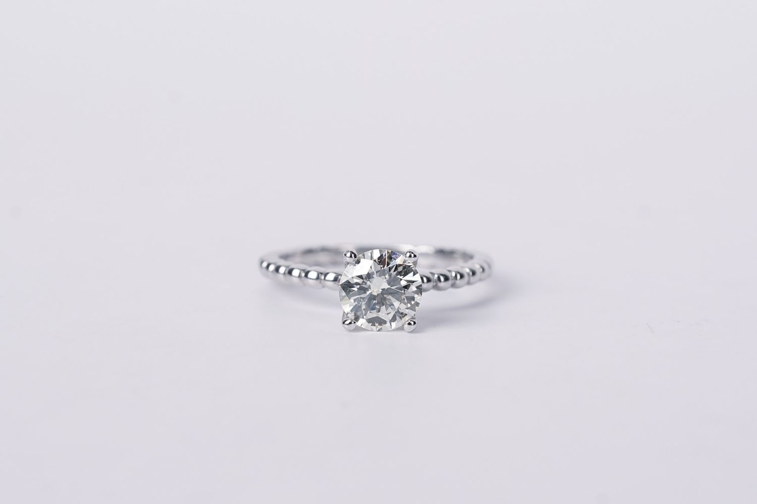 ALET- 18KW 3.07g 1.20ctw (1.14ctr) K/VS2 Round Diamond Solitaire Engagement Ring (size 6.5)