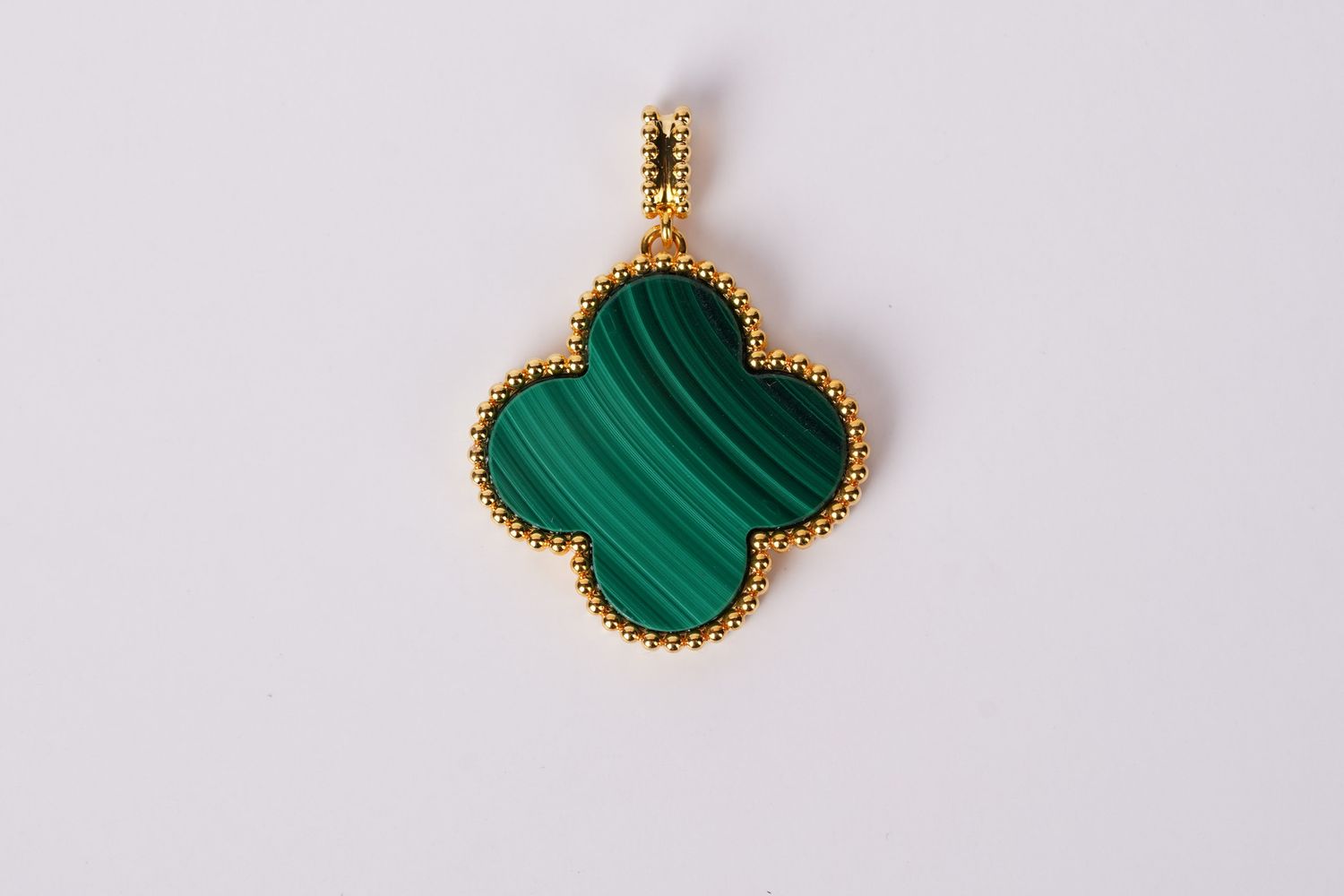 LTX- 18KY 4.46g Malachite Alhambra Pendant (Pendant Only)