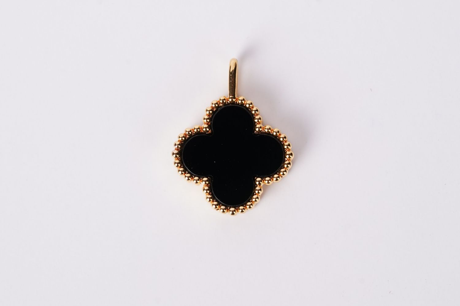 NEX- 18KY .30g Black Onyx Alhambra Pendant (Pendant Only)