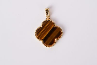 ITX- 18KY 1.90g  Tiger Eye Alhambra Pendant (Pendant Only)