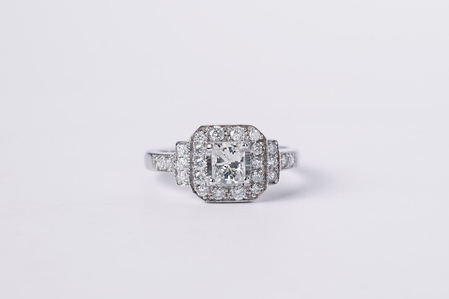 14KW 3.92g 1.50ctw (.80ctr) H/SI2 Princess Cut Diamond Halo Engagement Ring (size 8.5)