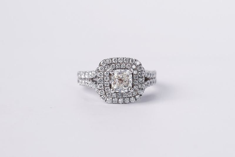 NTPT-14KW 6.3g 2.55TW (1.05ctr) I/SI1 Cushion Diamond Double Halo Vera Wang Engagement Ring (size 5)