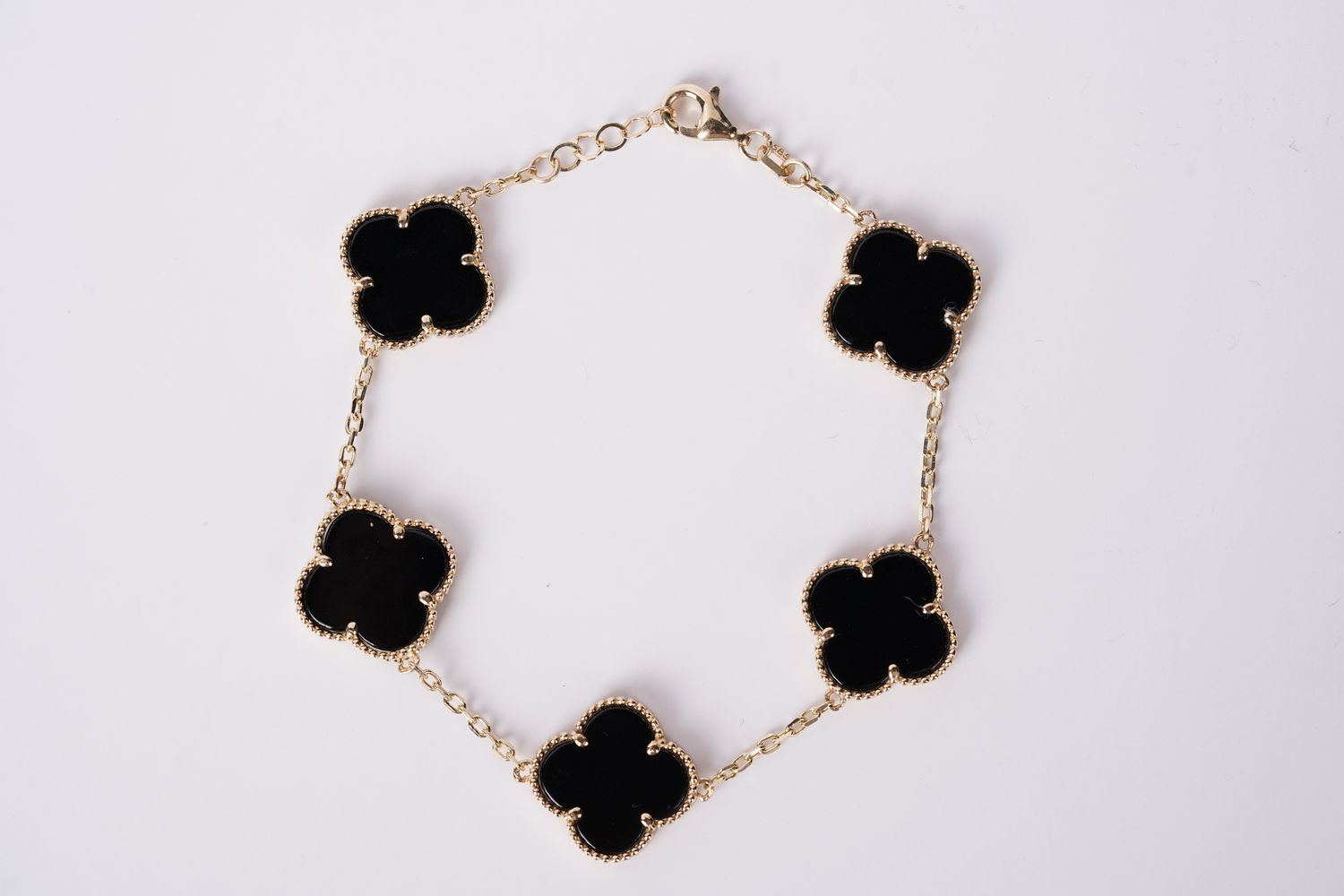 DTTX- 14KY 8.35g Black Only Alhambra Station Bracelet 7.5&quot;
