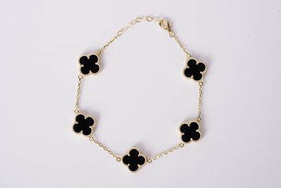 NTT- 14KY 5.00g Black Onyx Alhambra Station Bracelet 7.5&quot;