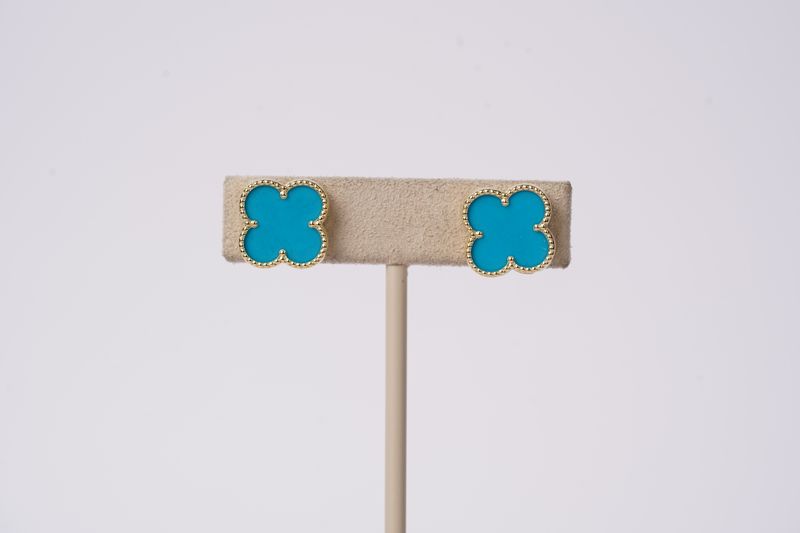 VDB- 14KY 2.44g Turquoise Alhambra Stud Earrings