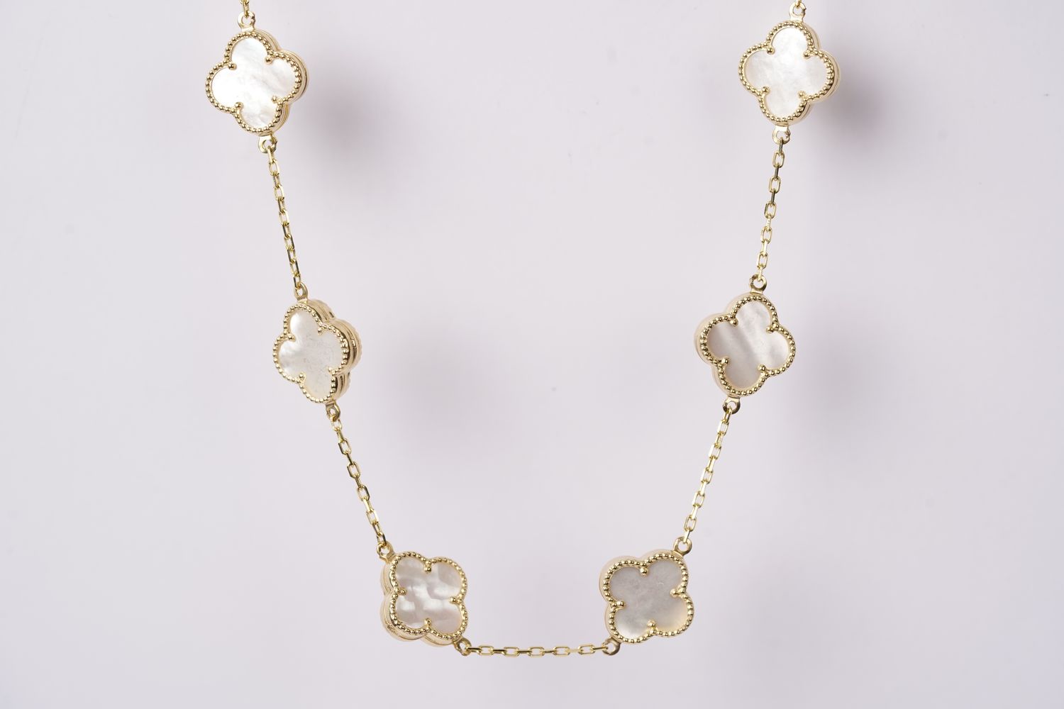 RENX- 14KY 10.82g Mother Of Pearl Alhambra Station Necklace 19&quot;