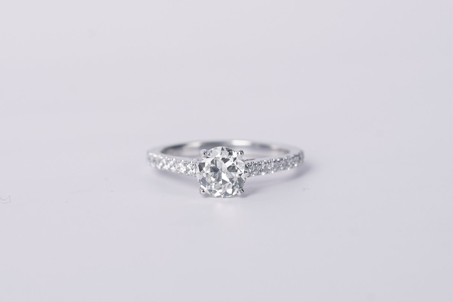 AITP-18KW 3.81g 1.36ctw (.96ctr) H/SI2 Old European Cut Round Diamond Engagement Ring (size 6.75)