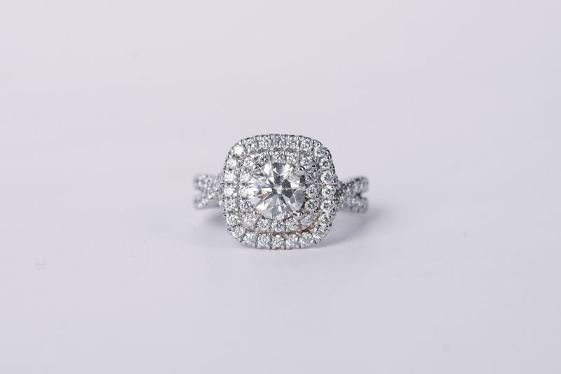 ADET- 14KW 6.14g 2.02ctw (1.02ctr) G/I1 Round Diamond Gabriel Engagement Ring (size 5.5)