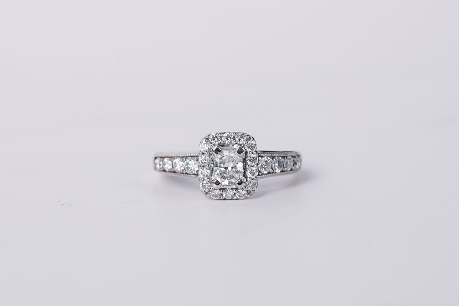 14KW 3.88g 1.00ctw (.50ctr) G/SI1 Radiant Diamond Halo Engagement Ring (size 6)