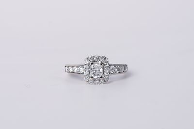 14KW 3.88g 1.00ctw (.50ctr) G/SI1 Radiant Diamond Halo Engagement Ring (size 6)