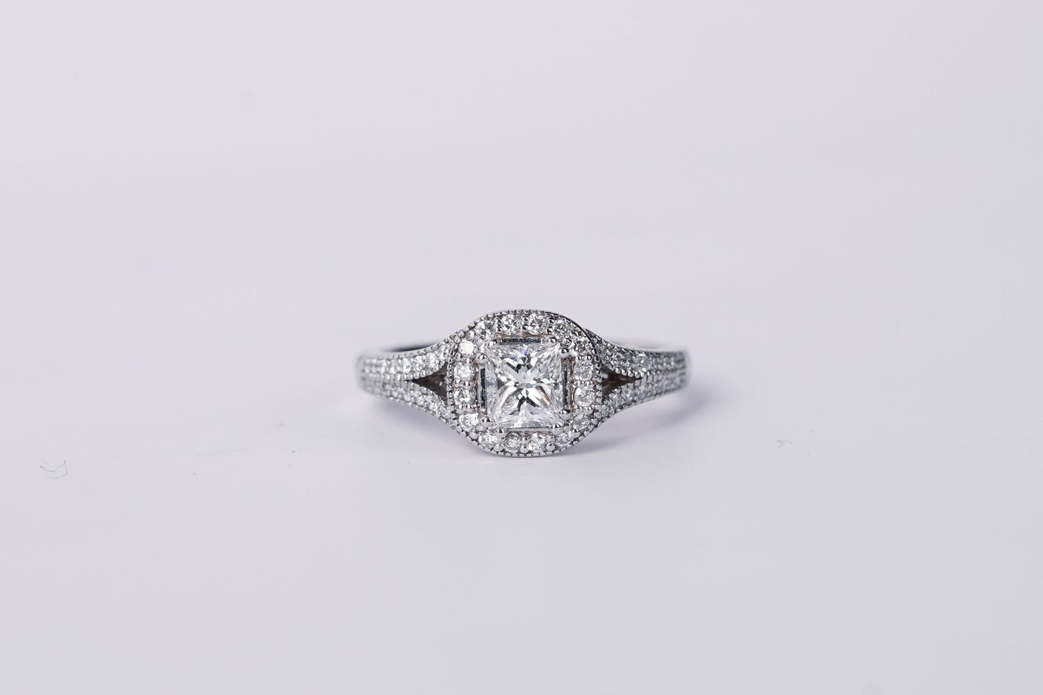 RTT- 14KW 3.96g 1.10ctw (.54ctr) G/SI2 Princess Cut Diamond Halo Engagement Ring (size 6)