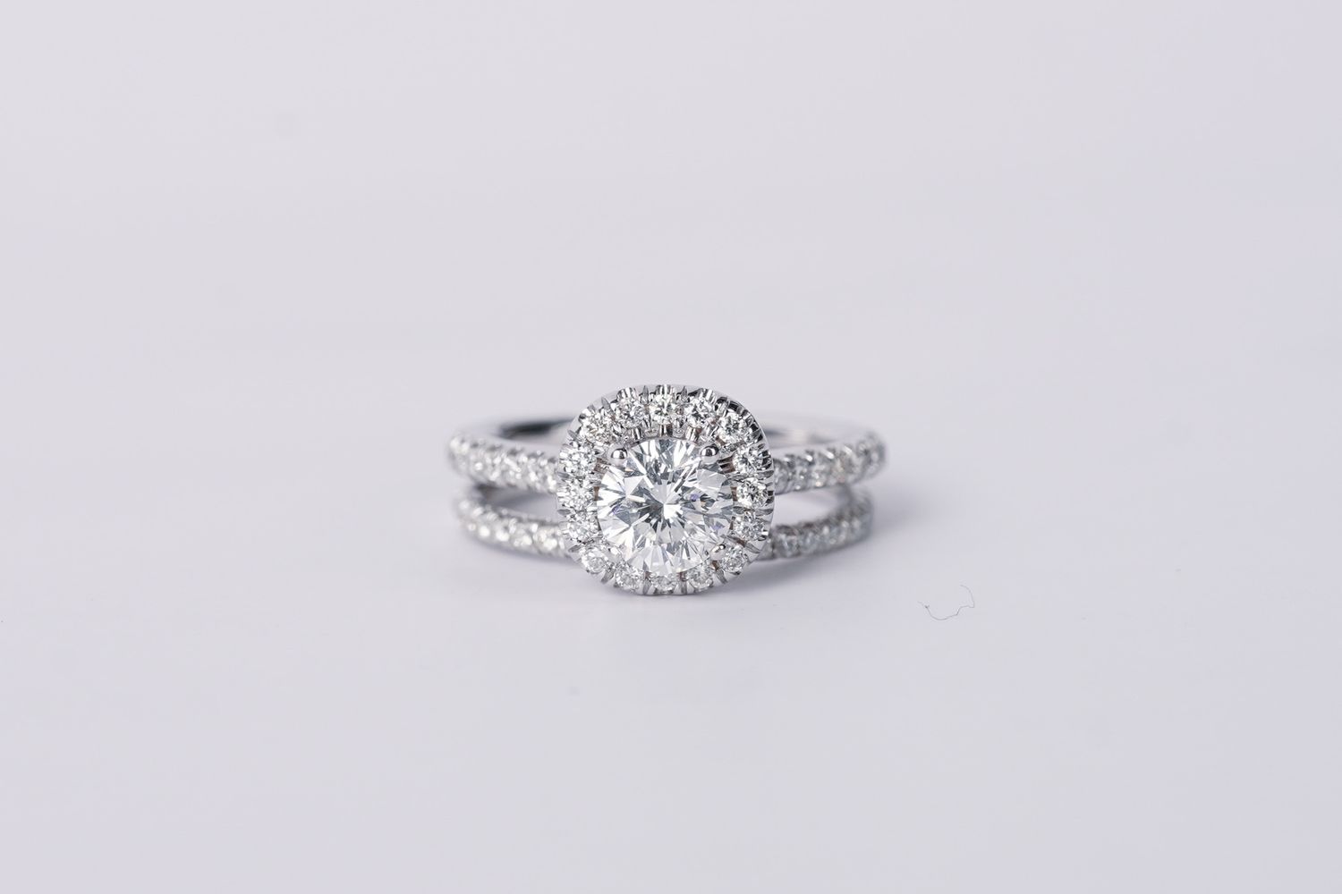VRET- 14KW 4.29g 1.47ctw (.69ctr) F/SI1 GIA Diamond Halo Wedding Set (size 4)