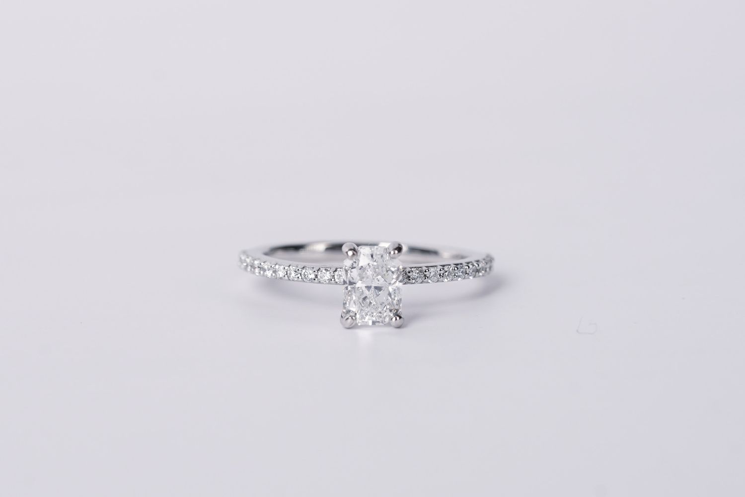 ADET- 14KW 2.27g 1.28ctw (1.06ctr) E/SI2 GIA Elongated Radiant Diamond Engagement Ring (size 7)