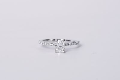 ADET- 14KW 2.27g 1.28ctw (1.06ctr) E/SI2 GIA Elongated Radiant Diamond Engagement Ring (size 7)