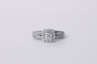14KW 5.81g 1.40ctw (.55ctr) G/SI1 Cushion Diamond Halo Engagement Ring (size 8)