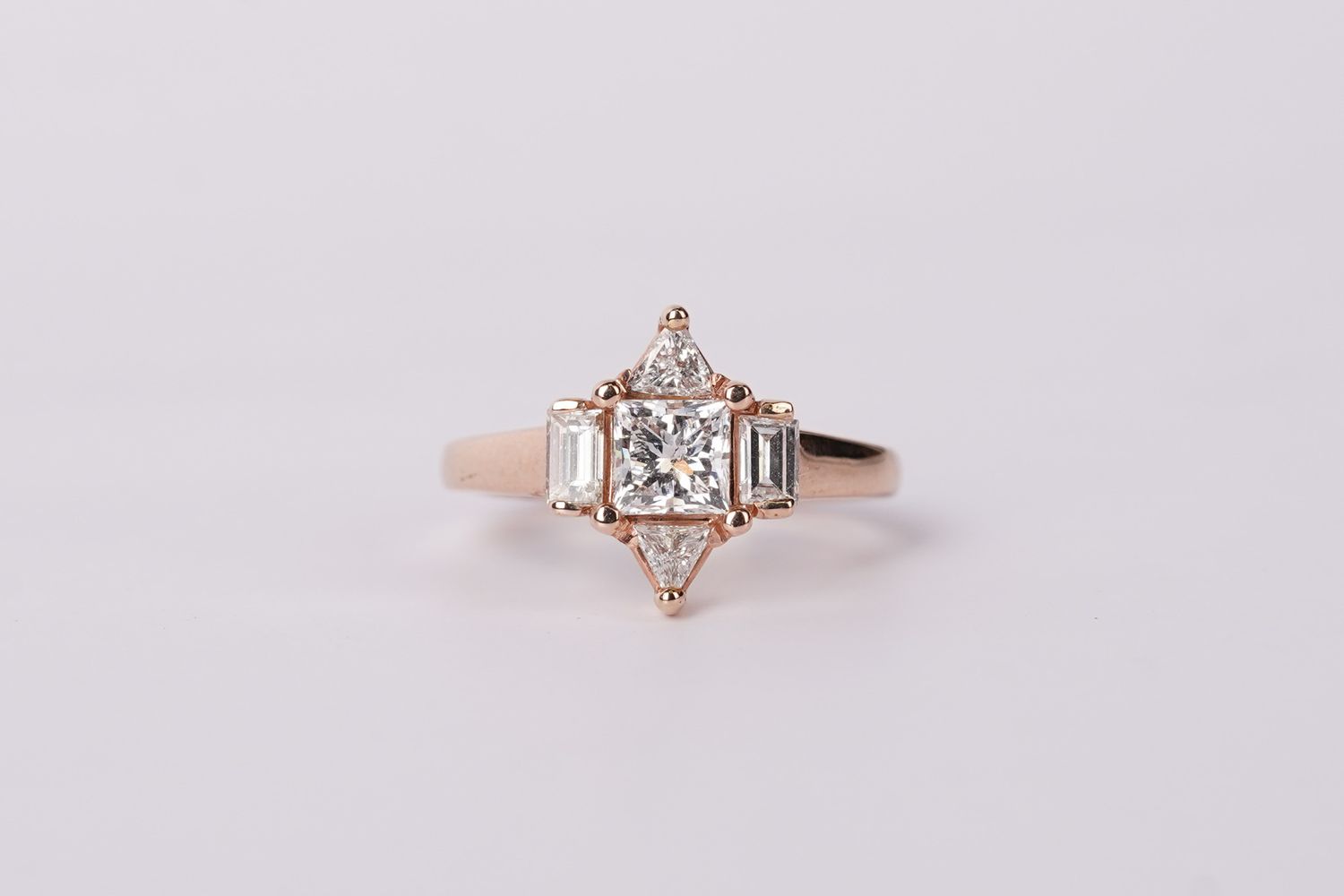 VDTT- 14KR 4.3g 1.32ctw (.78ctr) G/I1 Princess Cut Diamond Geometric Engagement Ring (size 5)