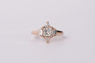 VDTT- 14KR 4.3g 1.32ctw (.78ctr) G/I1 Princess Cut Diamond Geometric Engagement Ring (size 5)