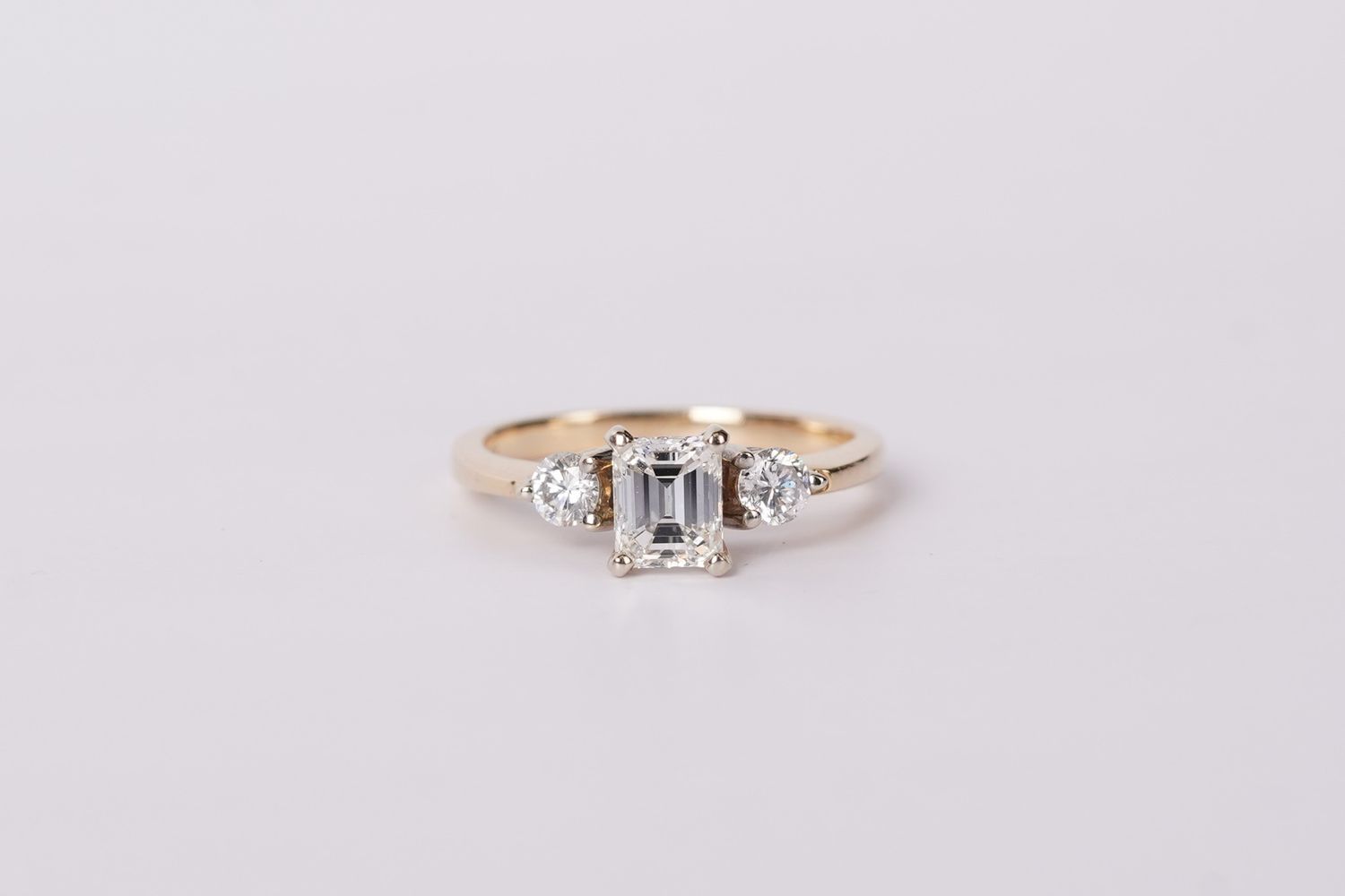 14KY 2.71g 1.02TW (.72ctr) H/SI1 Emerald Cut Diamond Three Stone Engagement Ring (size 5.5)
