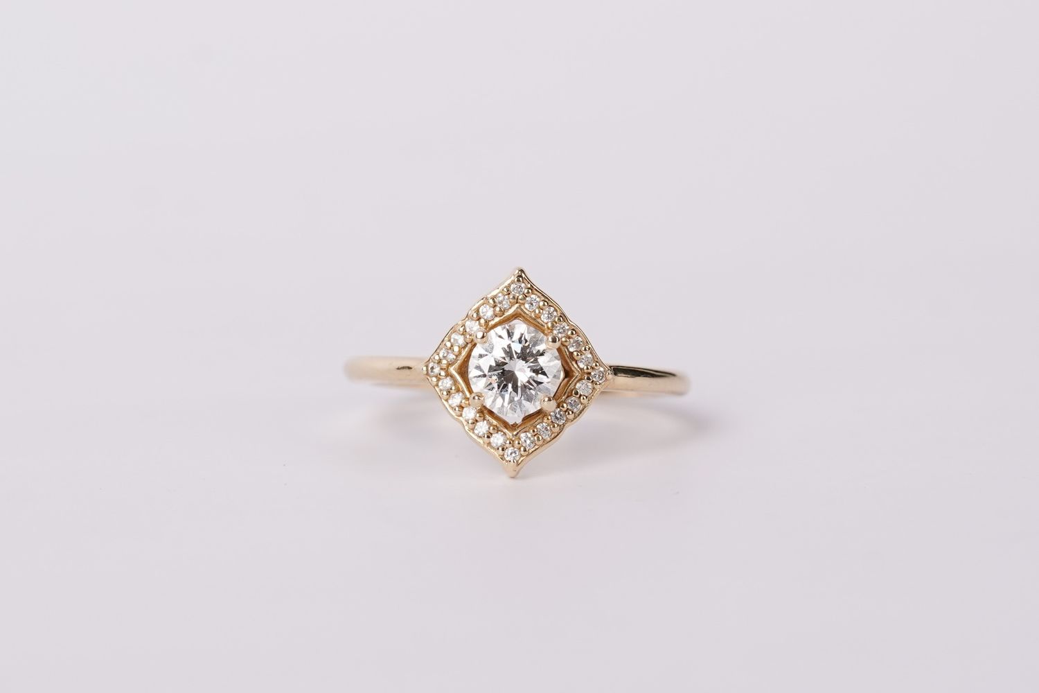 ETTX-14KY 3.0g .59ctw (0.50ctr) I/SI2 Round Diamond Halo Fashion Ring (size 7)