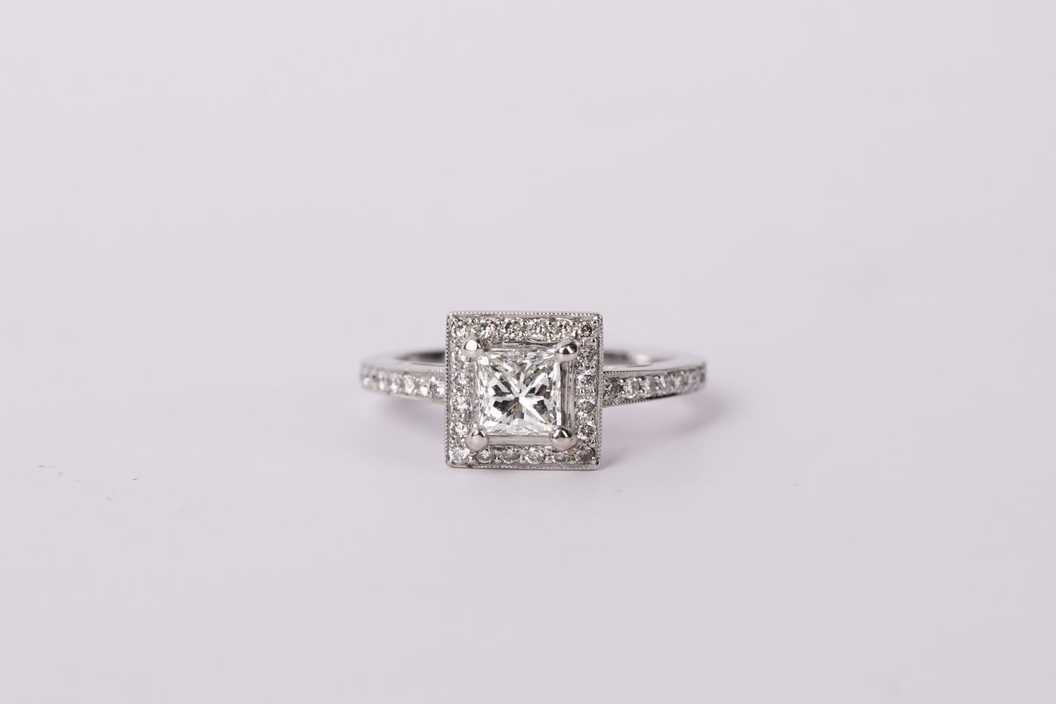 18KW 4.2g 1.28tw (.78ctr) I/VS2 Princess Cut Diamond Halo Engagement Ring (size 5.75)