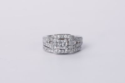 14KW 6.6g 1.60tw (.60ctr) H/SI2 Princess Cut Diamond Halo Wedding Set (size 4.75)
