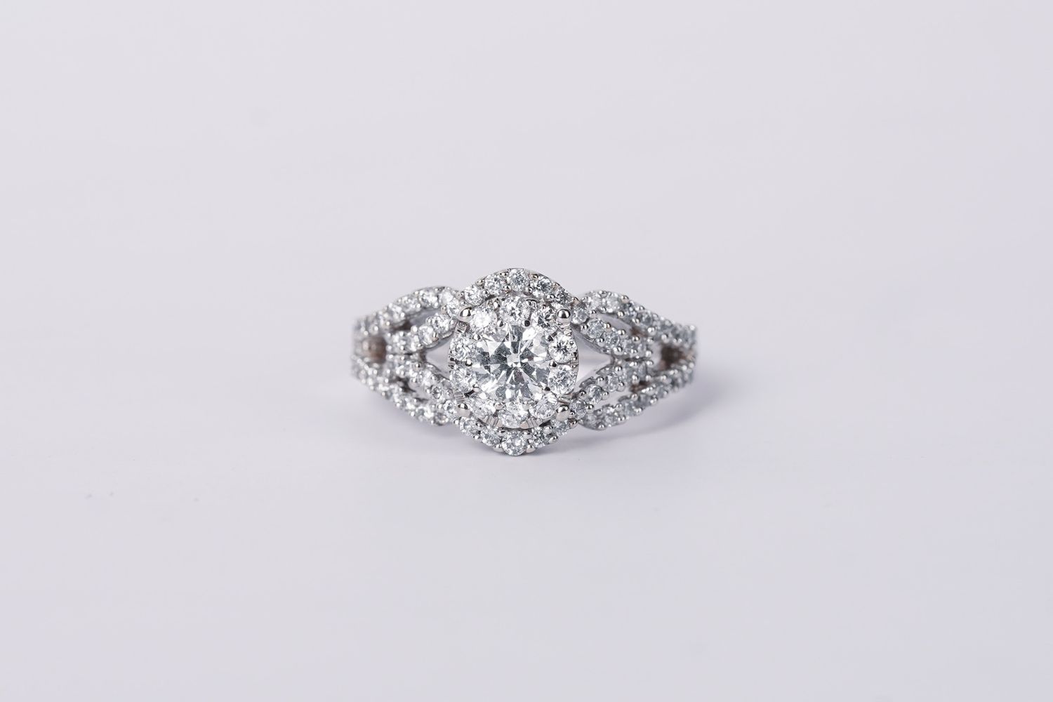 14KW 5.8g 1.42ctw (.50ctr) G/SI2 Round Diamond Halo Engagement Ring (size 7)