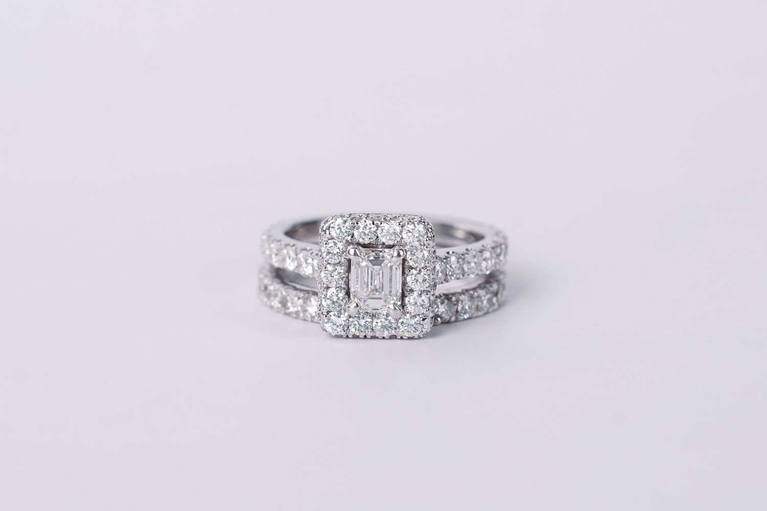 14KW 6.34g 1.50TW (.50ctr) G/SI1 Neil Lane Emerald Cut Diamond Halo Wedding Set (size 4.5)