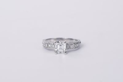 NETP-Plat 5.38g 1.76TW (1.31ctr) I/VS1 Asscher Cut Diamond Engagement Ring (size 6.25)