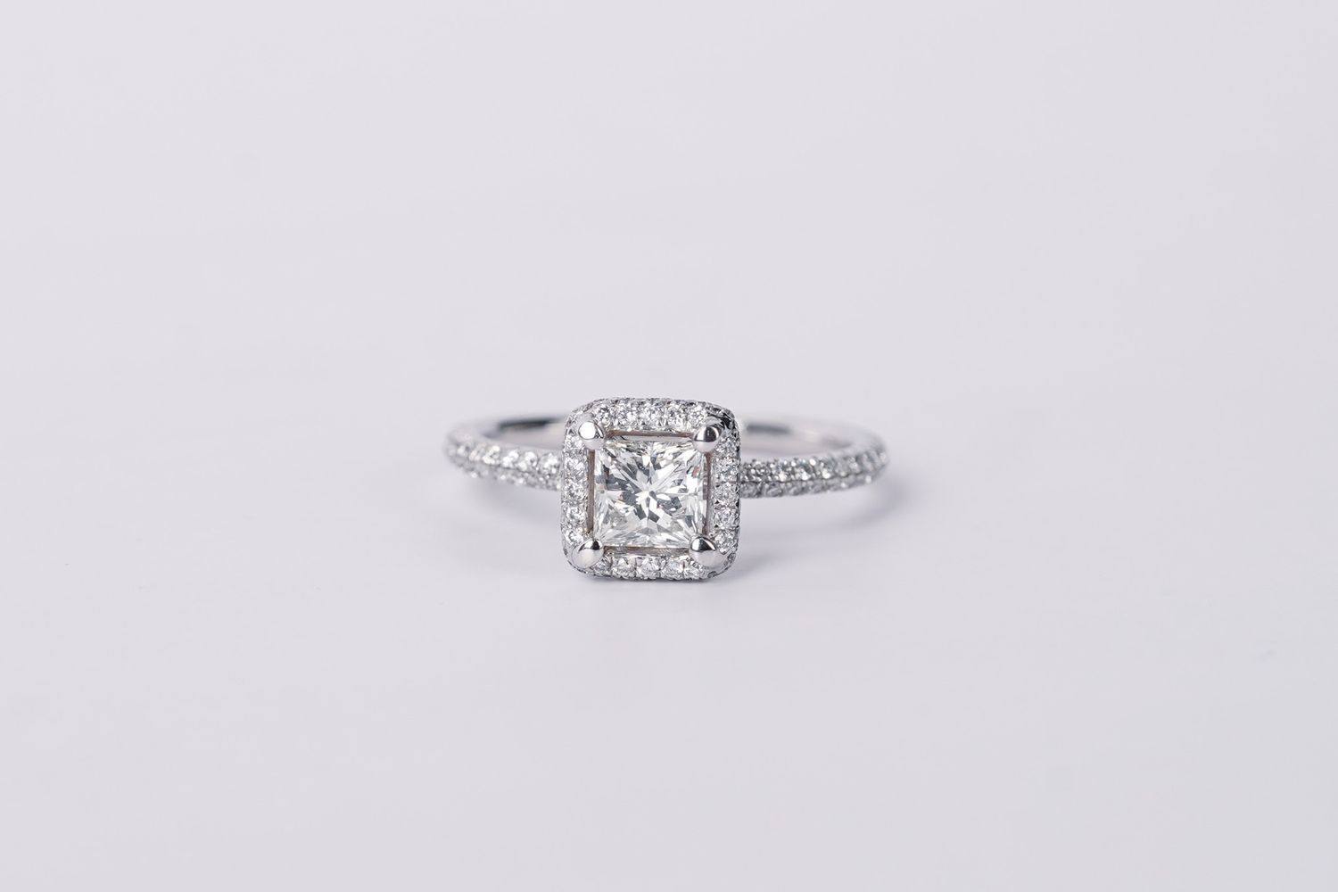 18KW 2.87g 1.21TW (.75ctr) H/I1 Princess Diamond Halo Engagement Ring (6.5)