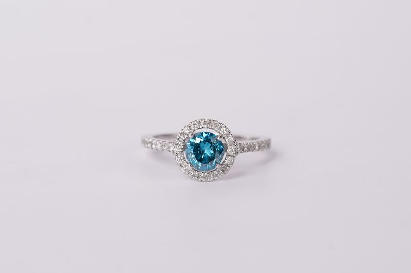 14KW 2.5g 1.56ctw (1.02ctr) FB/I1 Round Diamond Halo Engagement Ring (size 6)