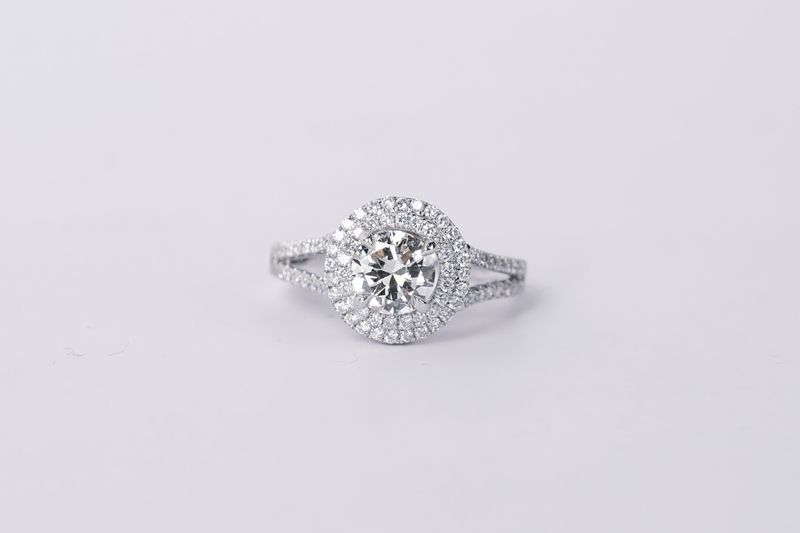 14KW 3.66g 1.55TW (.85ctr) J/VS2 Old European Diamond Double Halo Engagement Ring (size 6)