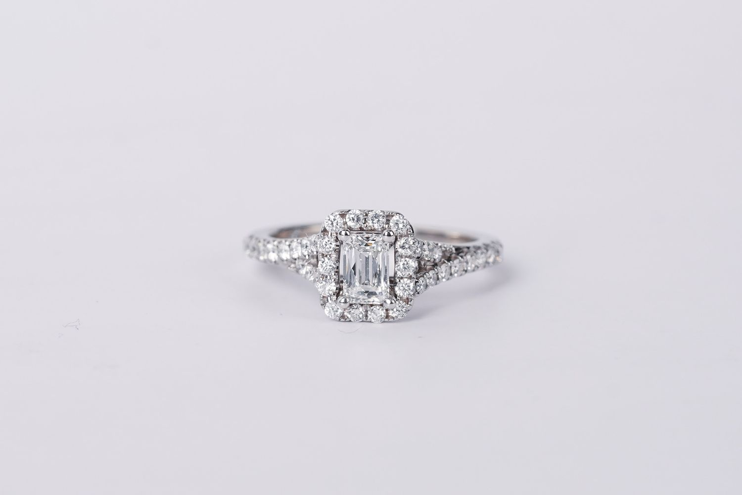 IET- 14KW 4.07g 1.25ctw (.47ctr) F/VS2 Emerald Cut Leo Diamond Halo Engagement Ring (6.75)