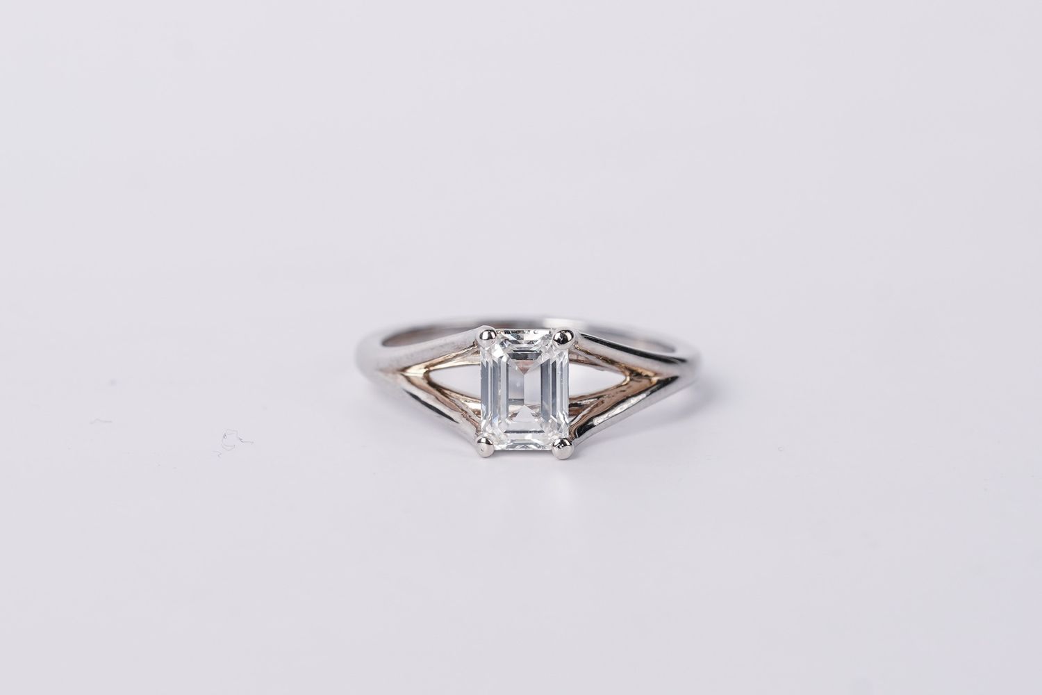 ANDE- 14KW 3.06g 1.00ct I/VS1 Emerald Cut Solitaire Engagement Ring (size 6.75)