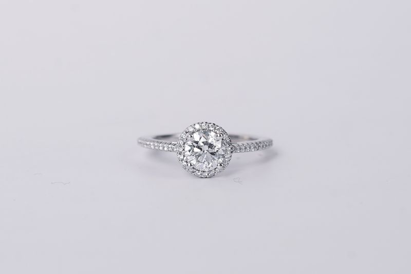 ABET- 14KW 3.24g 1.21ctw (1.01ctr) E/SI2 IGI Diamond Ritani Halo Engagement Ring (size 6.5)