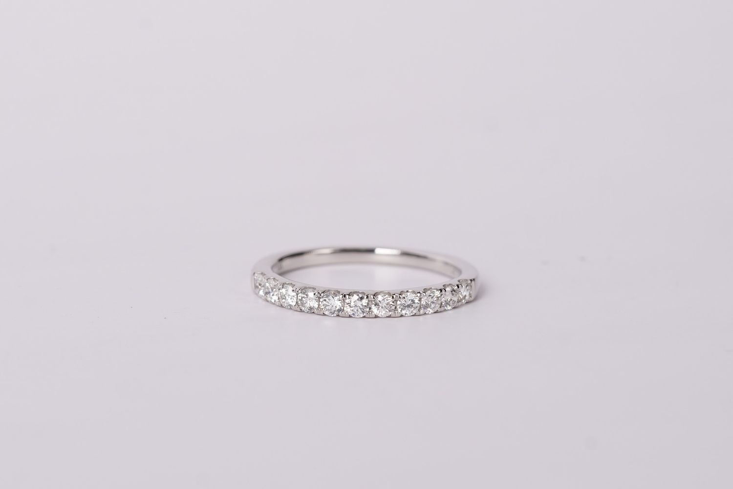 DAIX- 14KW 2.04g .46ctw Diamond Stackable Band (size 7)