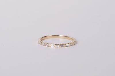 DVEX- 14KY 1.39g .20ctw Baguette Diamond Stackable Band (size 6.75)
