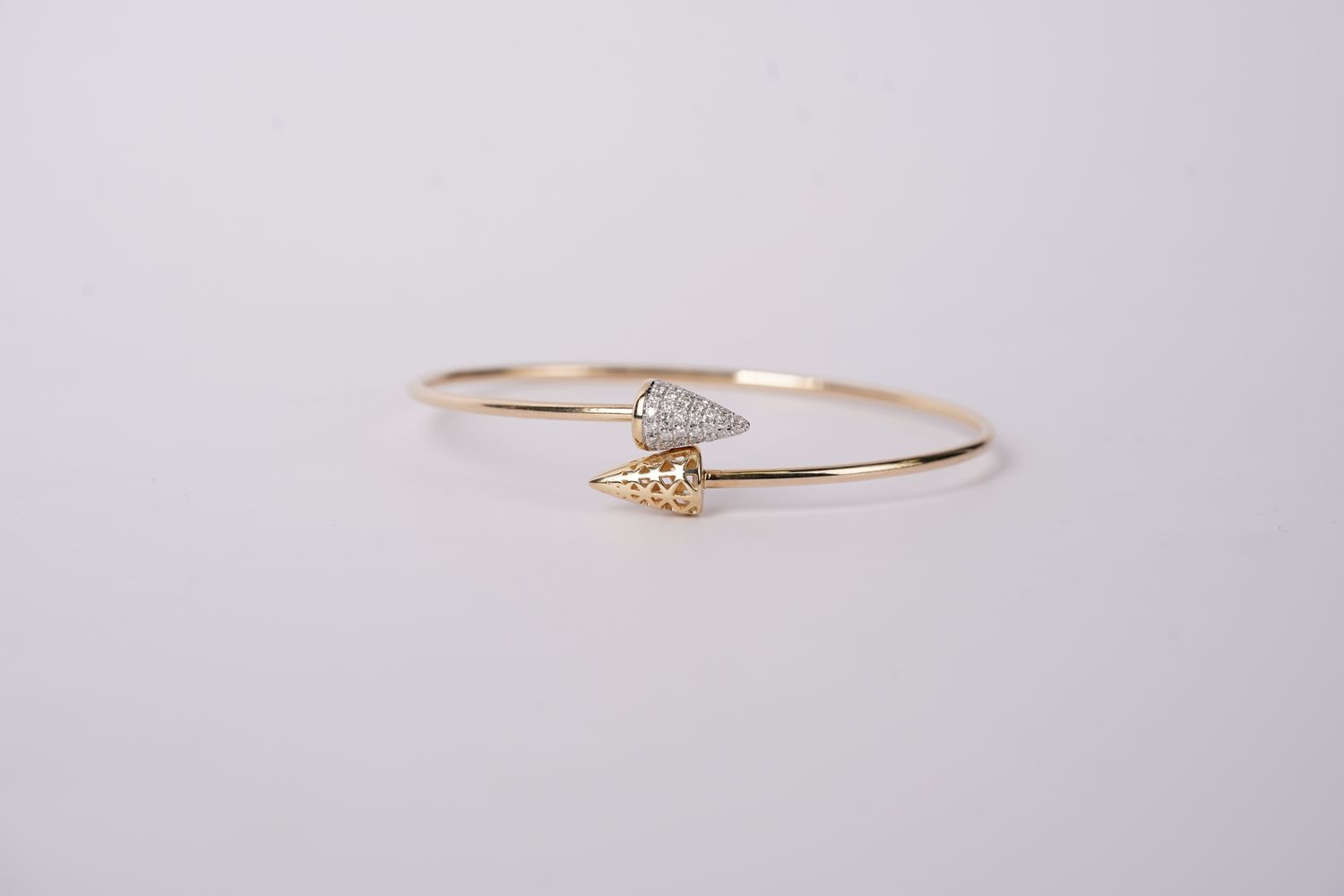 EBLX- 14KY 5.7g .33ctw Diamond Open Flex Fashion Bangle Bracelet