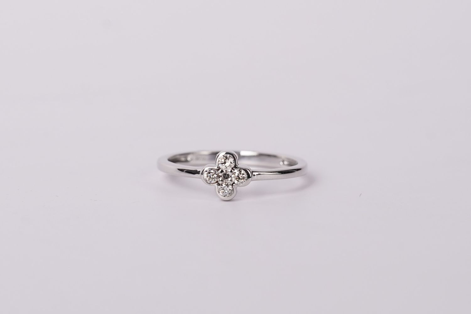 AAL- 14KW 1.96g .16ctw Diamond Clover Ring (size 7)