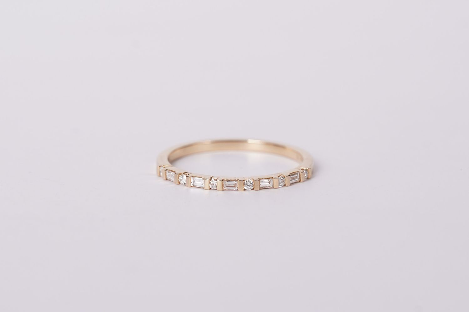 DTTX- 14KY 1.43g .17ctw Baguette &amp; Diamond Stackable Band (size 7)