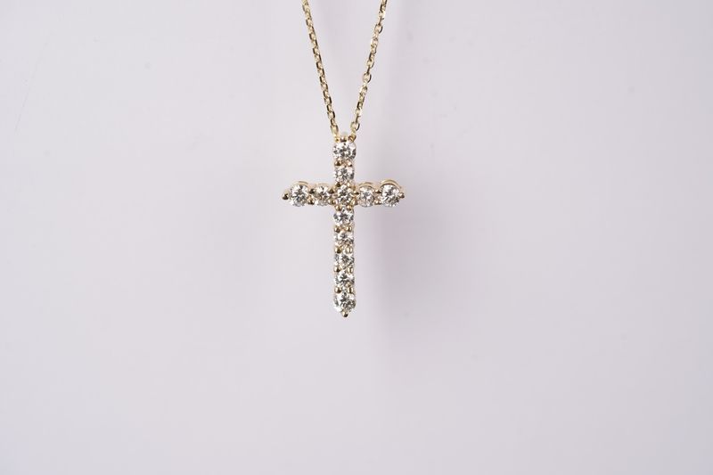 VRRB- 14KY 6.61g 1.94ctw Diamond Cross Necklace 16-18&quot;