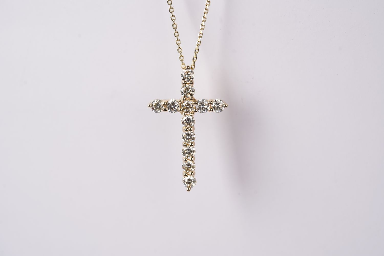ANRB- 14KY 7.97g 2.94ctw Diamond Cross Necklace 16-18&quot;