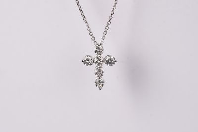 RTEX- 14KW 2.5g .73ctw Diamond Cross Necklace 16-18&quot;