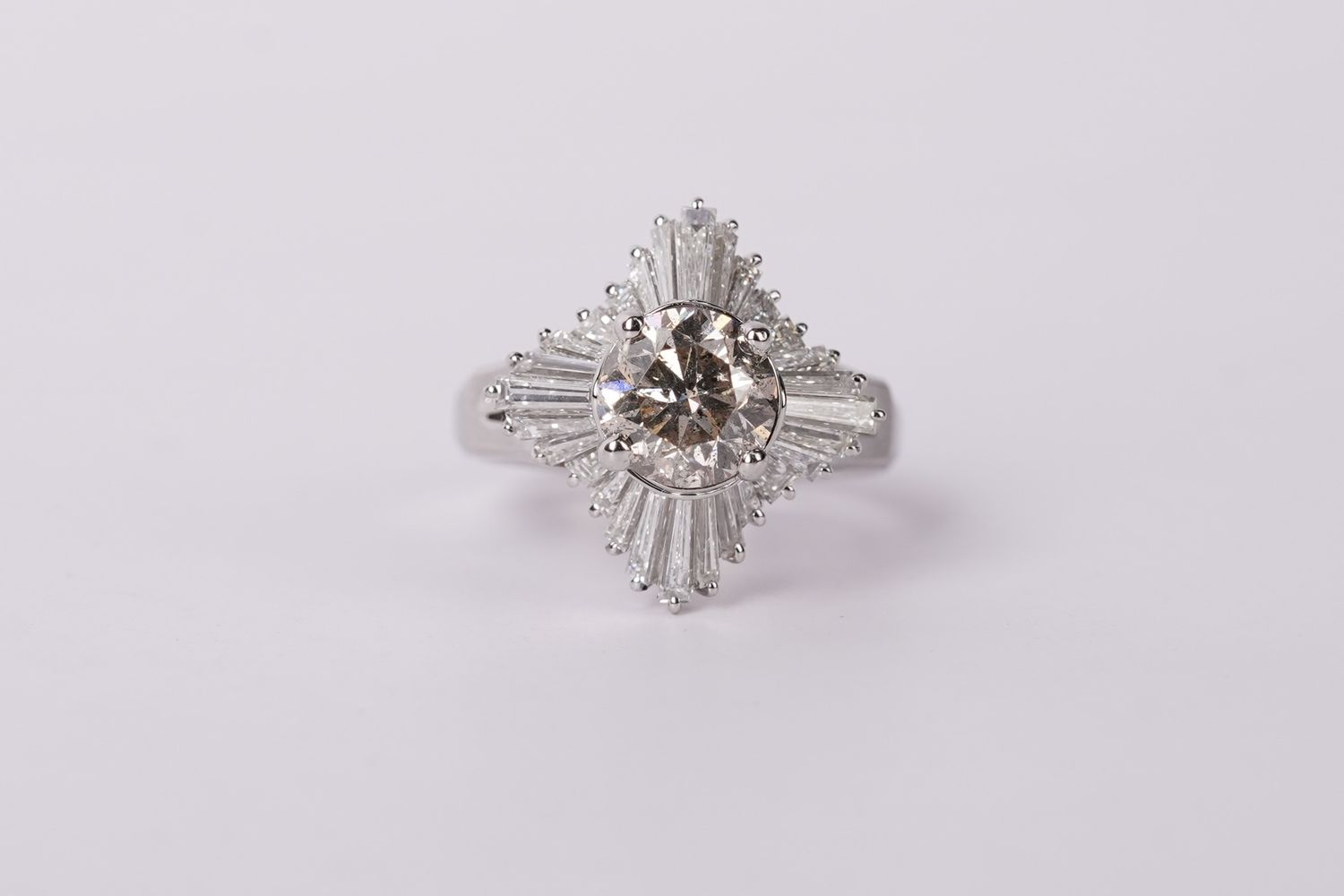 NETT- Platinum 7.42g 2.63ctw (1.52ctr) N/I1 Diamond Halo Ring (size 5)