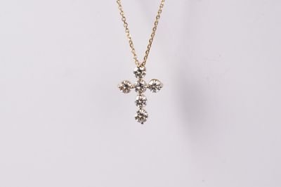 ITEX- 14KY 2.8g .94ctw Diamond Cross Necklace 16-18&quot;