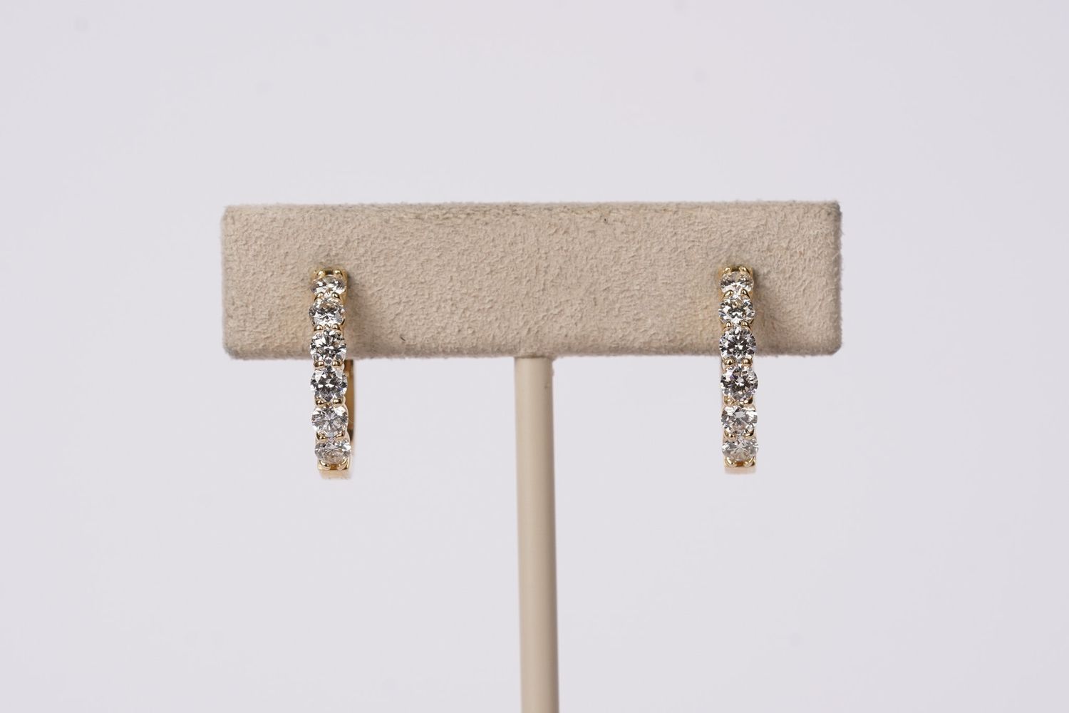 ITTX- 14KW 3.33g 1.02ctw Diamond Hoop Earrings
