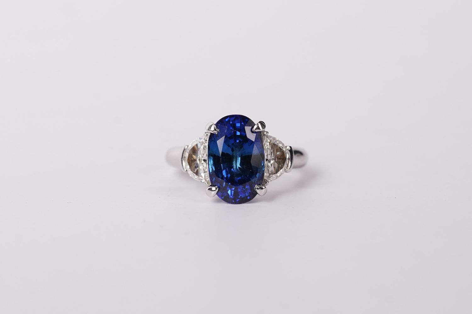 VNTPT- 18KW 6.63g 6.83ctw (5.63ctr) GIA Blue Sapphire &amp; Diamond Ring (size 5.25)