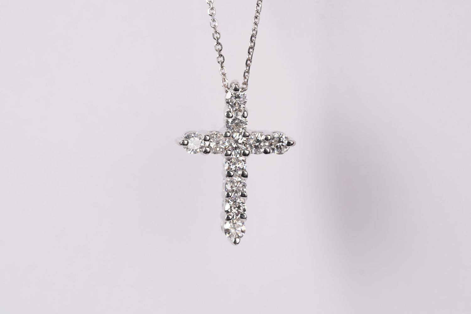 LTTX- 14KW 5.05g 1.00ctw Diamond Cross Necklace 18-20&quot;