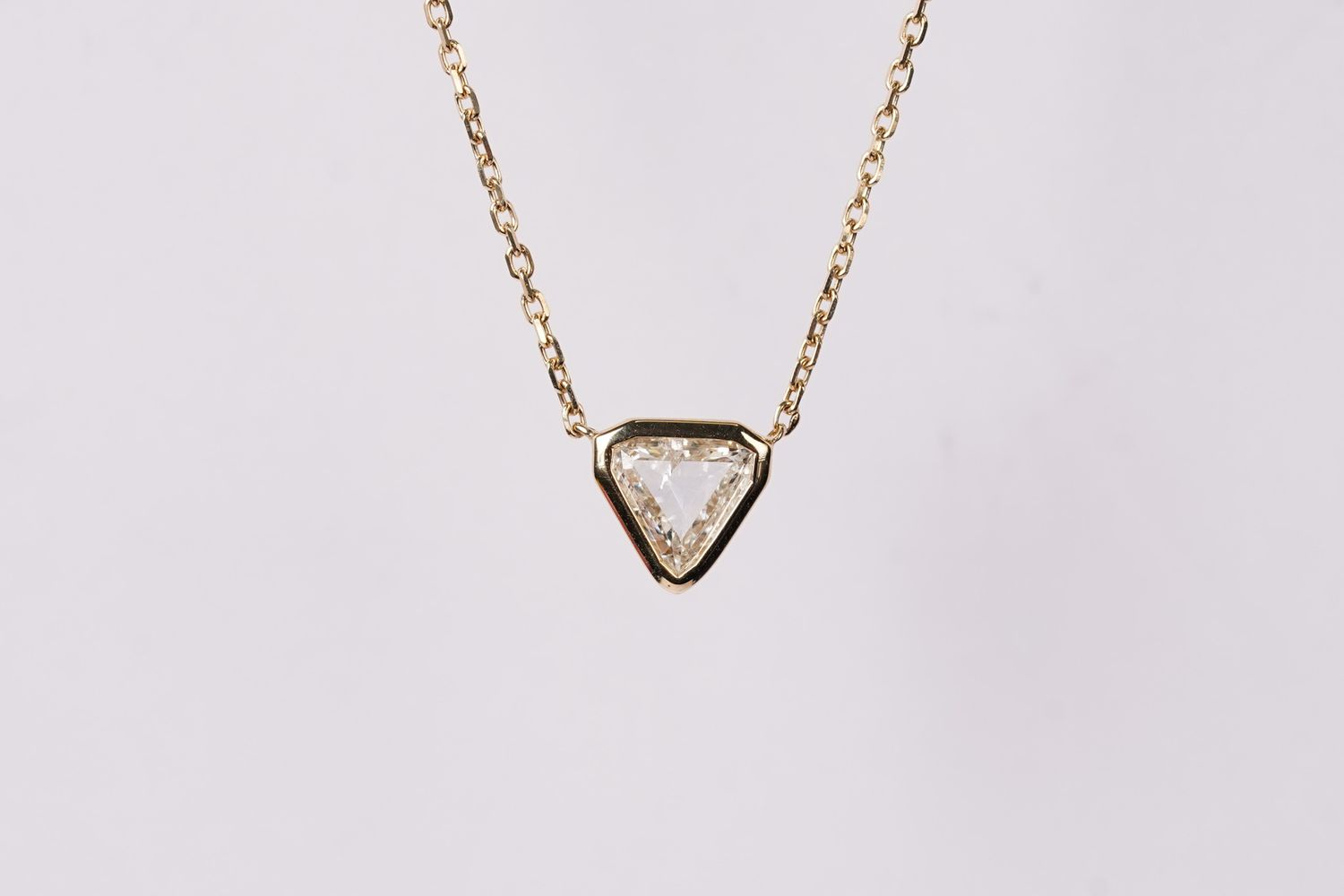 EETX- 14KY 2.08g .40ct K/I1 Trillion Step Cut Solitaire Necklace 16-18&quot;